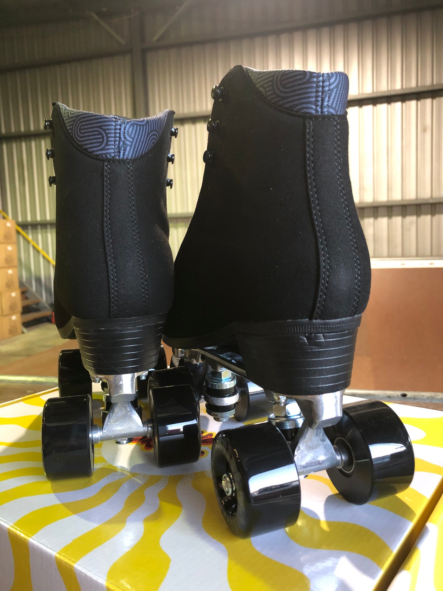 Seconds Sale - Vegan black size 7