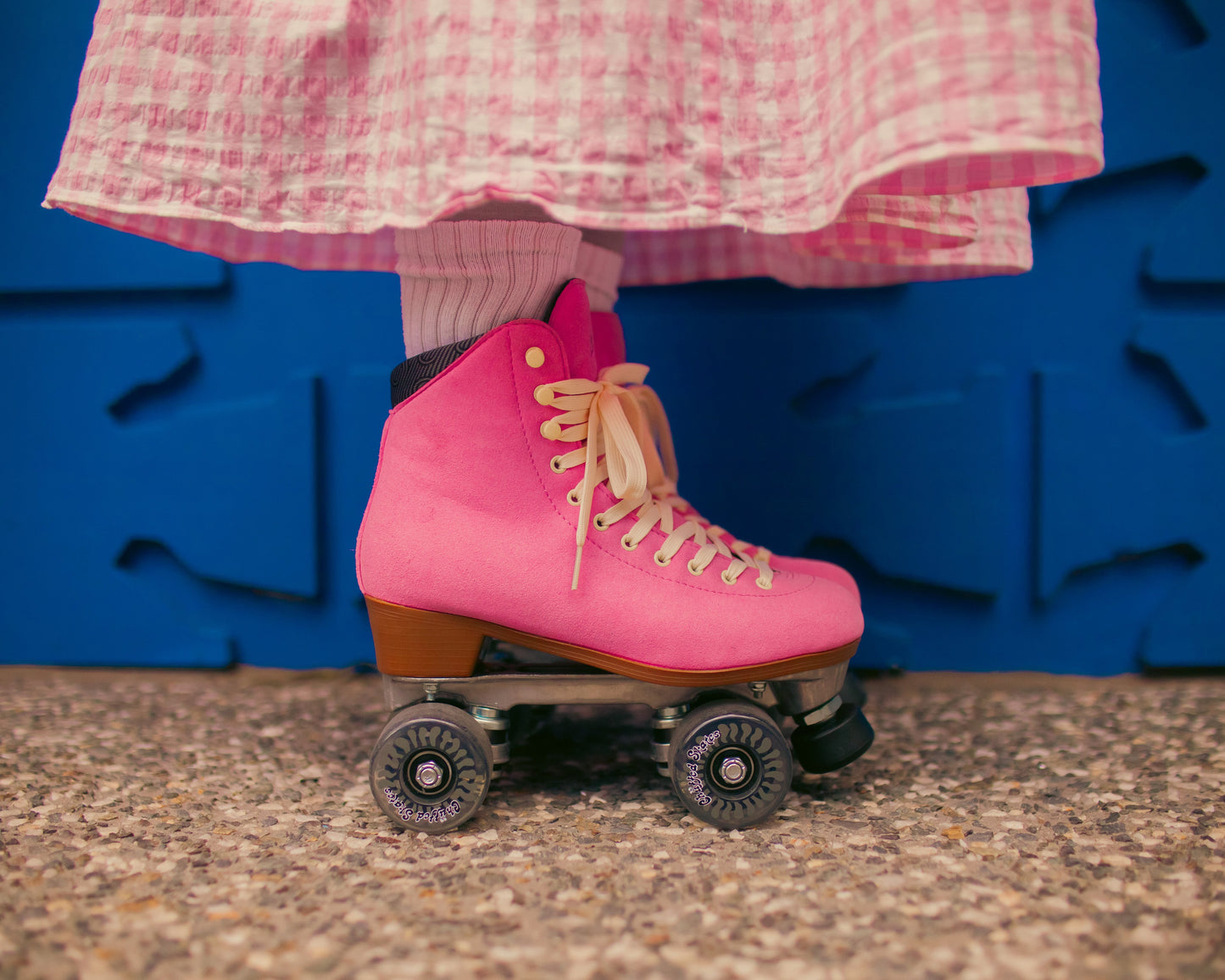 WANDERER Chuffed Skates - VEGAN PINK