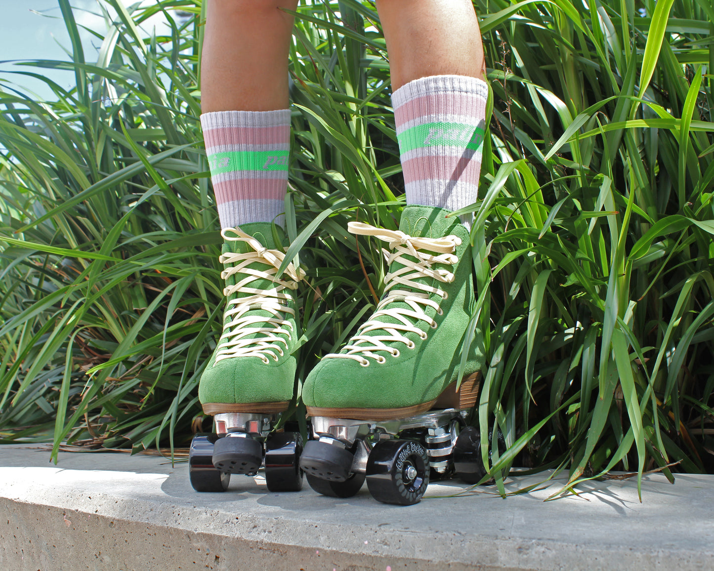 WANDERER Chuffed Skates - OLIVE GREEN